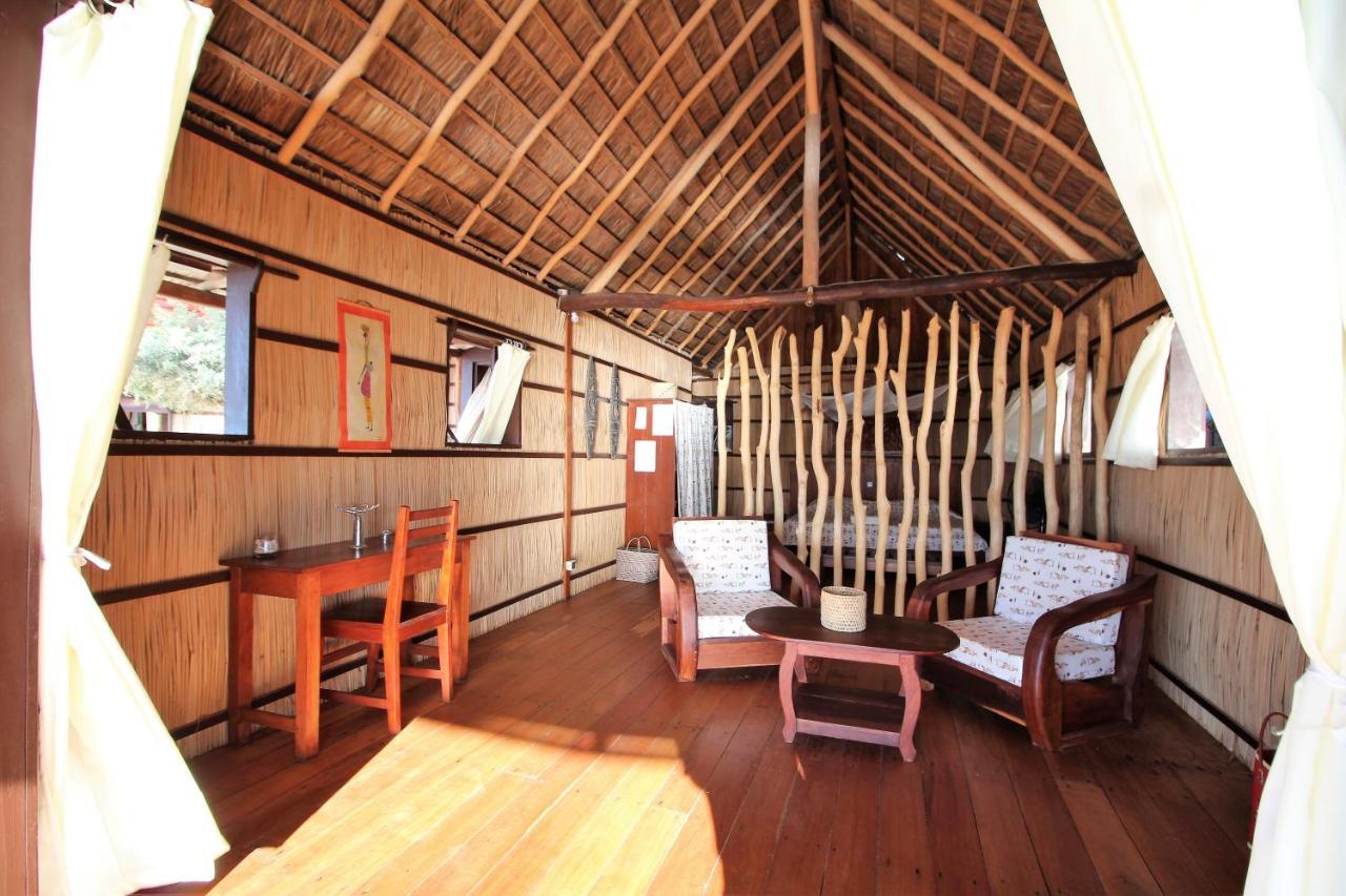 Ecolodge Du Menabe Belo Exterior foto